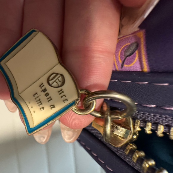 Loungefly backpack - Picture 3 of 4